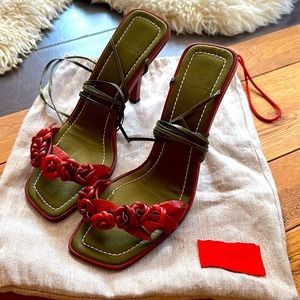 SUPER RARE - VALENTINO GARAVANI Red Rose Leather Lace Up Size 39